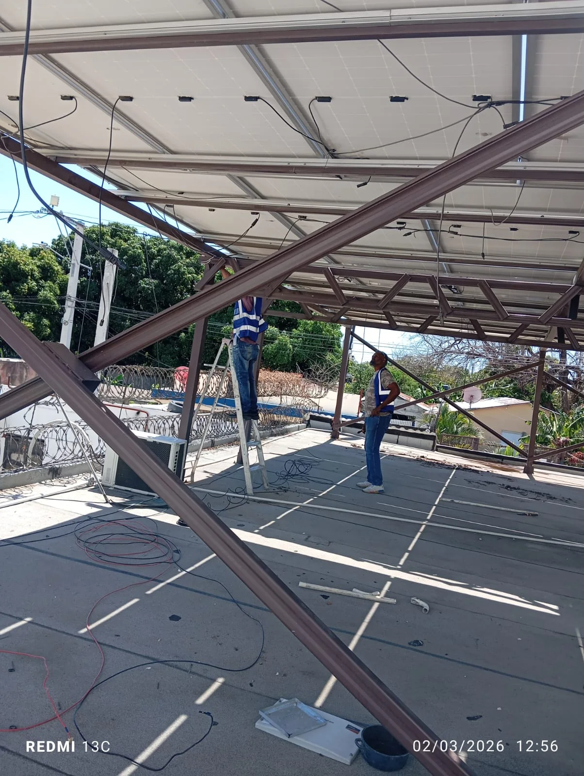 Estructura metálica para paneles solares